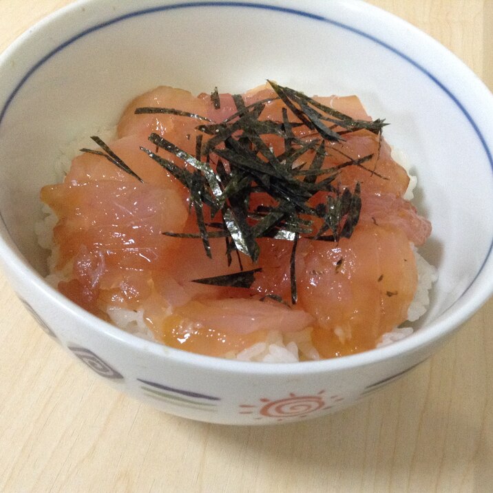 まぐろ丼